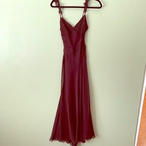 Max Studio Burgundy Long Silk Dress Size Sm
